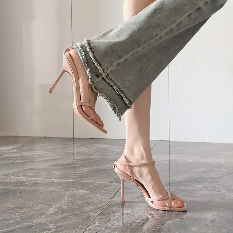 Sandal Strappy Heeled - صنادل نسائية بكعب عالٍ رفيع، بحزام