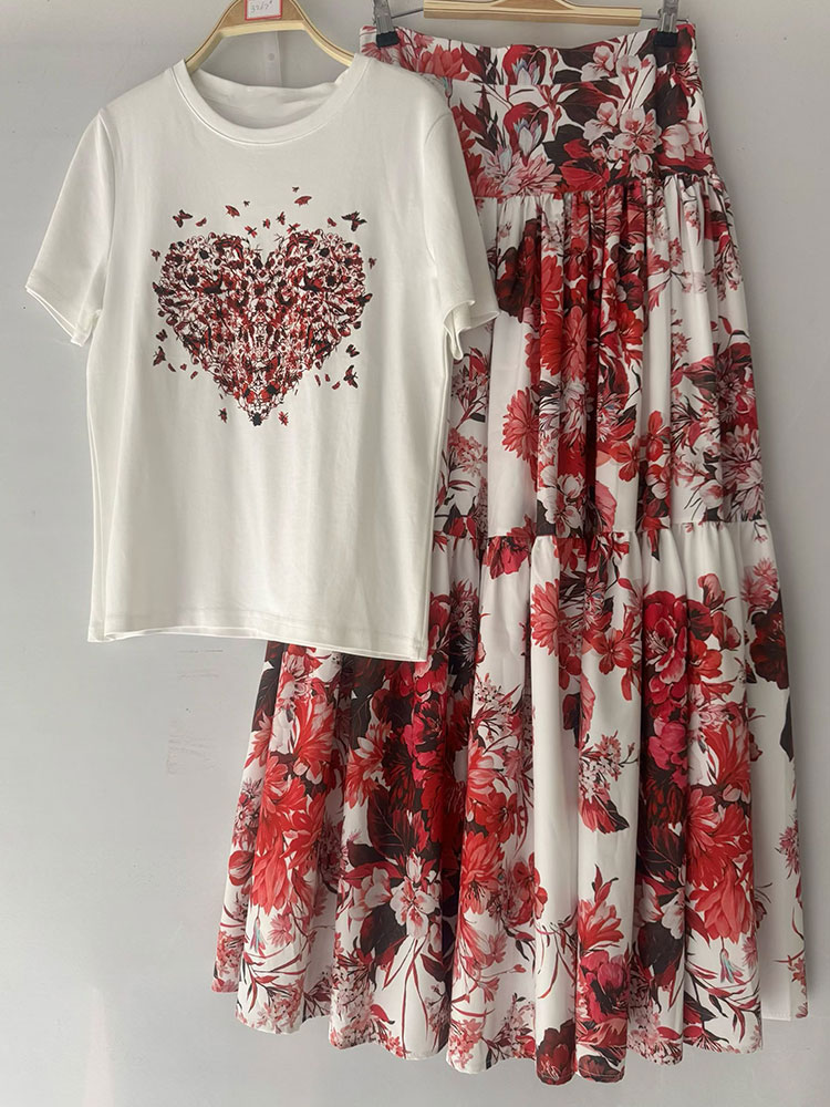 طقم نسائي صيفي جديد 2026 بنقشة - مراجعة Midi Skirt Floral وسعره