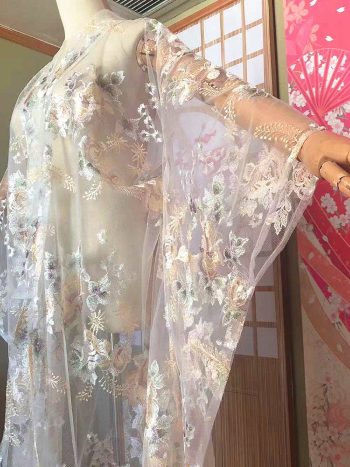كيمونو طويل بتصميم ياباني مع ت - مراجعة Kimono Sheer Floral وسعره